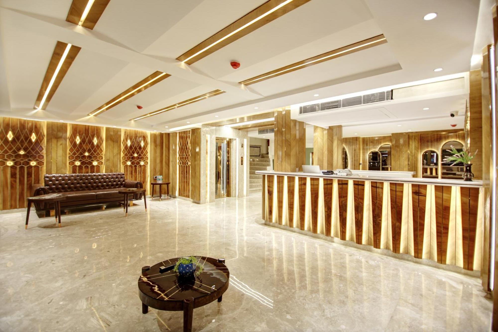 The Vanson Pride Delhi New Delhi Exteriör bild